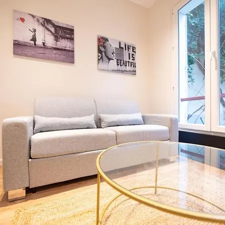 1 Bedroom Saint Germain Luxembourg Garden Apartment